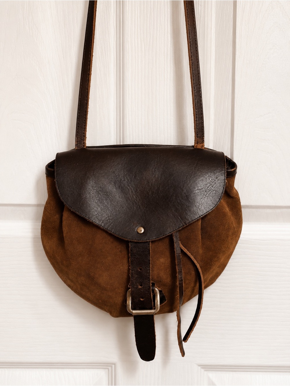 ✨Vintage Rare Handmade Brown Suede Leather Rustic Crossbody Bag ✨
